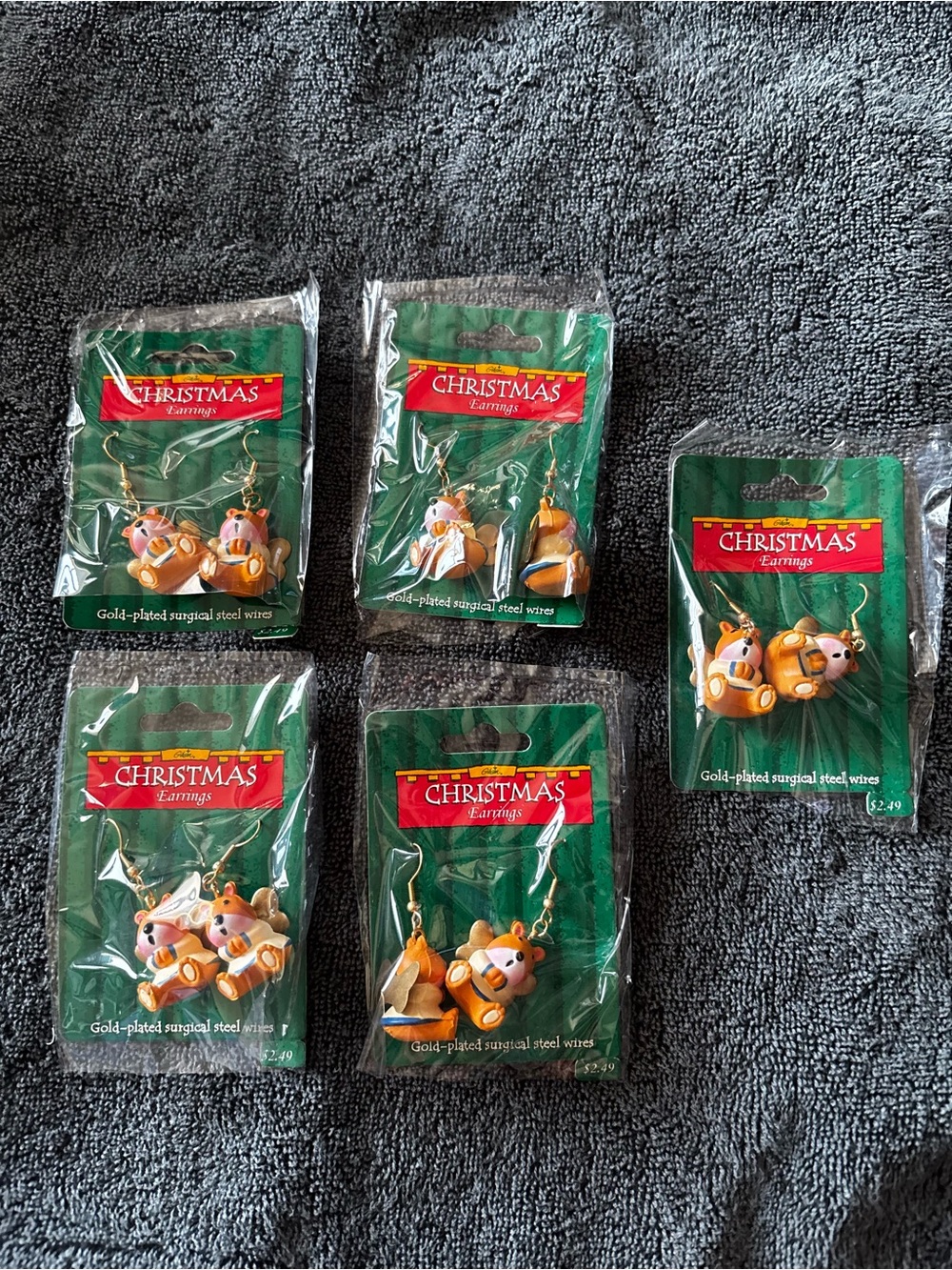 Christmas Small Pets Reindeer Earrings - Gold & White 5 pairs